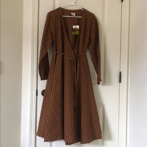 NEW Son de Flor Wrap dress with Long sleeves